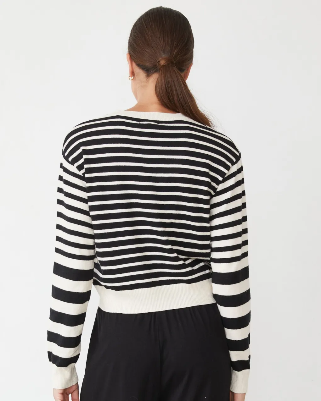Soft Knit|Travel Essentials*MONROW Lightknit Stripe V Neck IVORY/BLACK