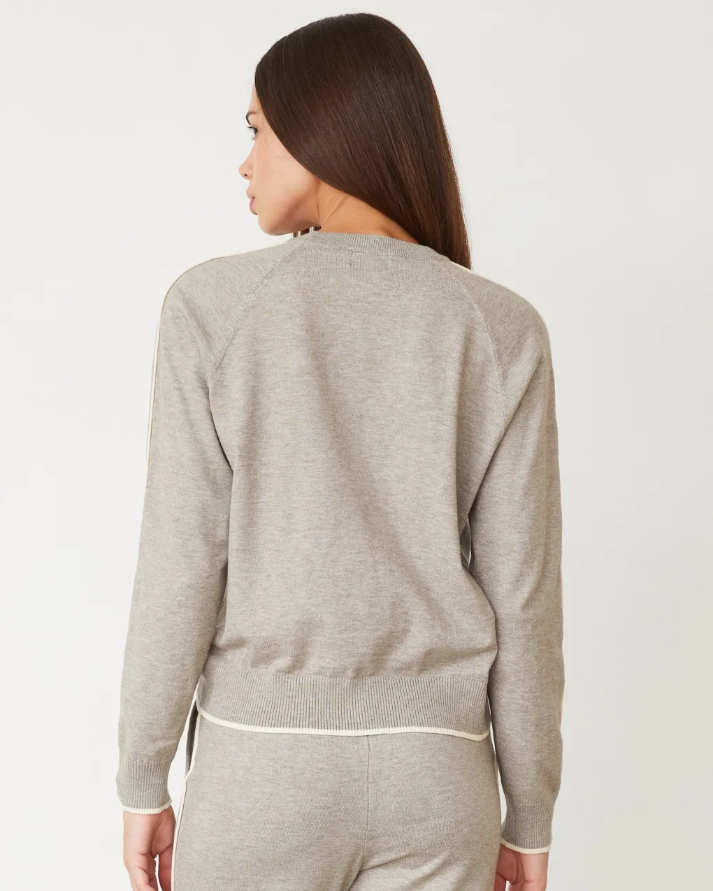Soft Knit|Travel Essentials*MONROW Lightknit Sweater With Contrast Piping HEATHERGREY