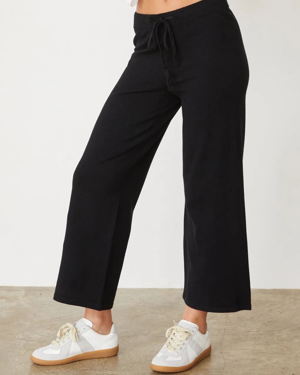 Soft Knit|Sweats*MONROW Light Soft Knit Crop Lounge Pant BLACK