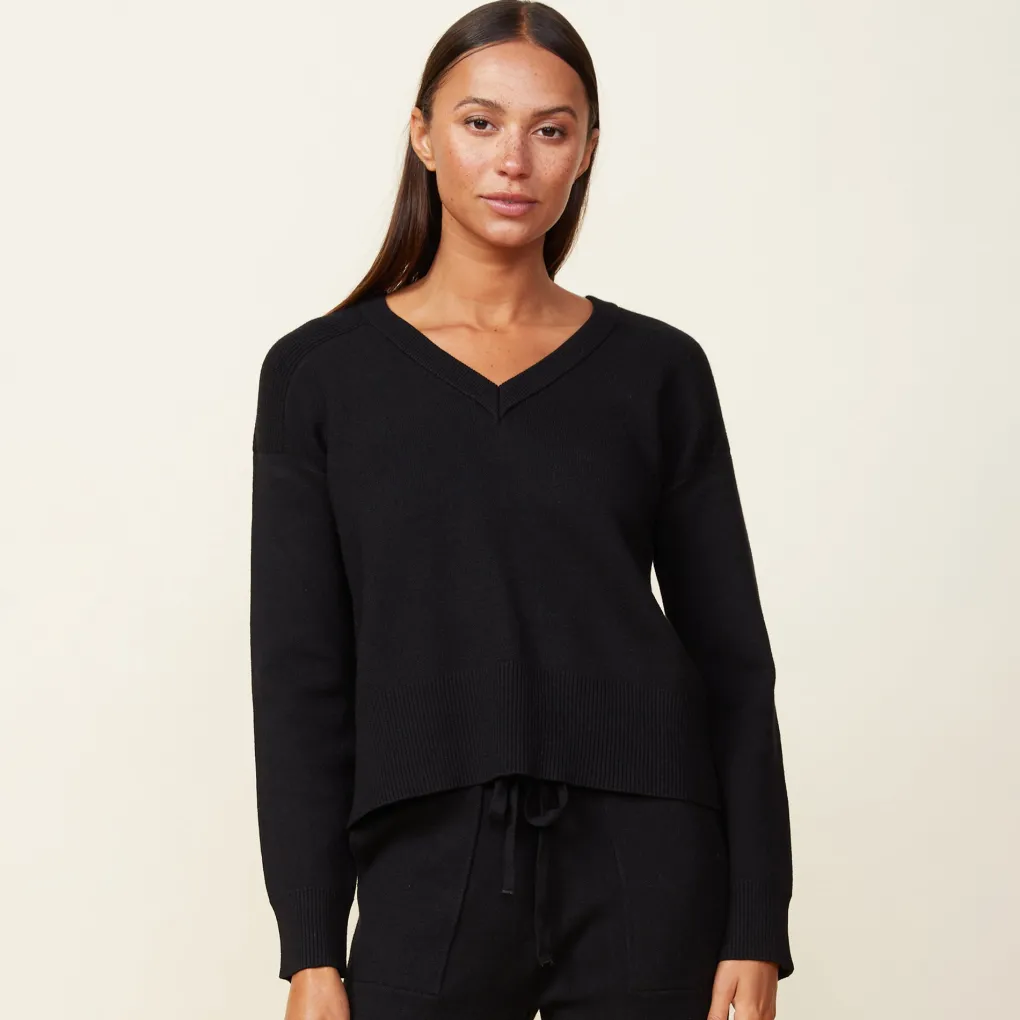 Soft Knit|Sweatshirts*MONROW Soft Knit V Neck Sweater BLACK