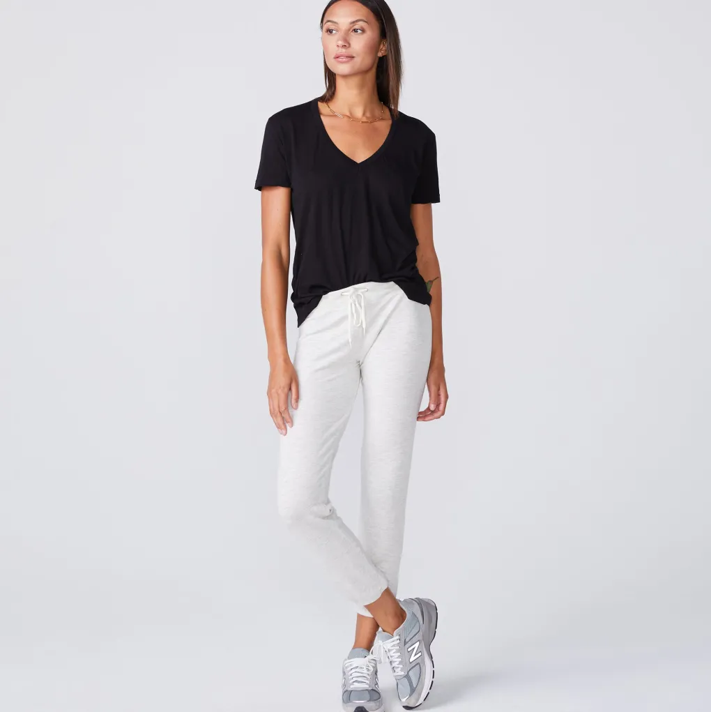 Tees*MONROW Super Fine Jersey Fitted V Neck Tee BLACK