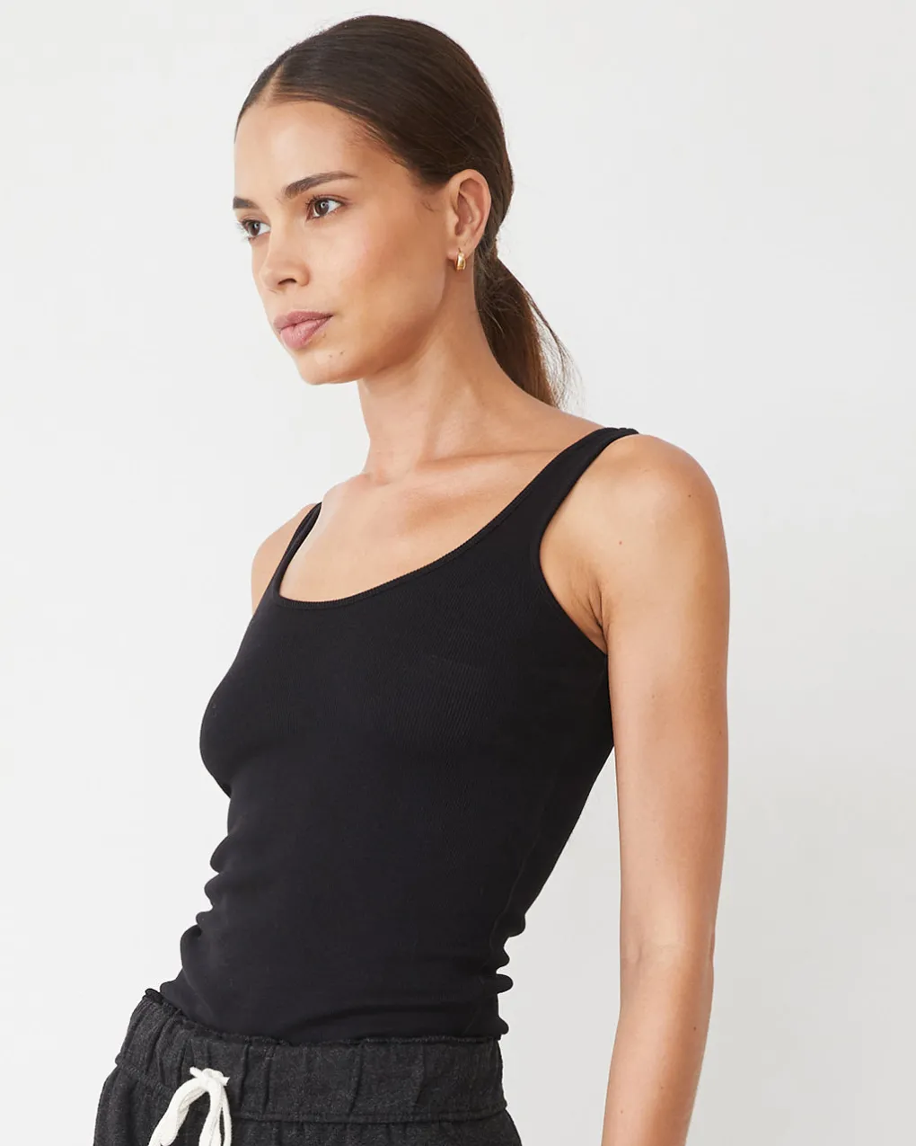 Travel Essentials|Tanks*MONROW Supimaluxe Rib Scoop Neck Tank BLACK